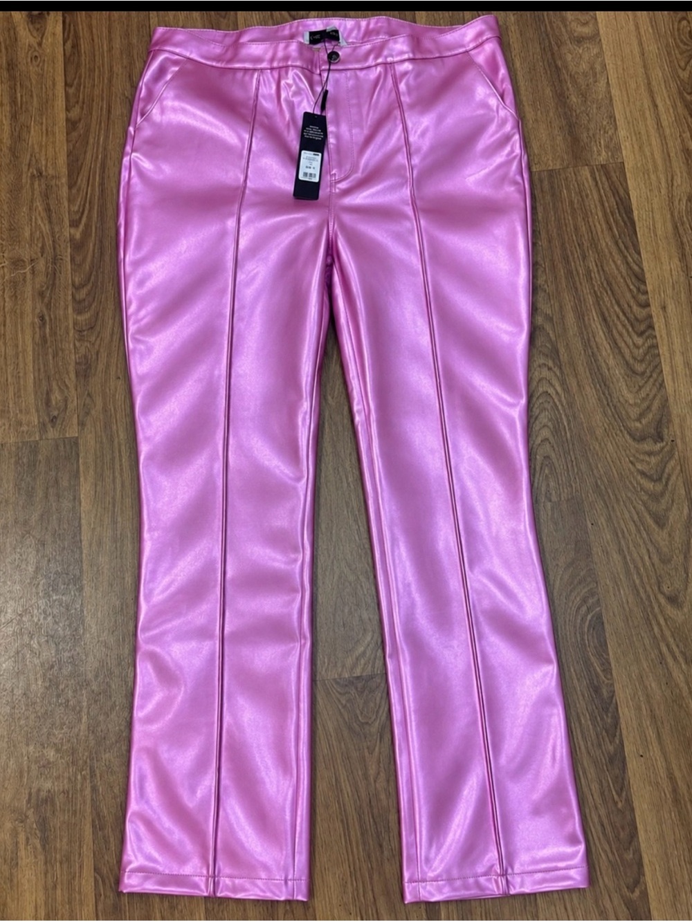 Fashion Nova metallic women’s Shiny Pink Satin Pants. SZ 1X. NWT